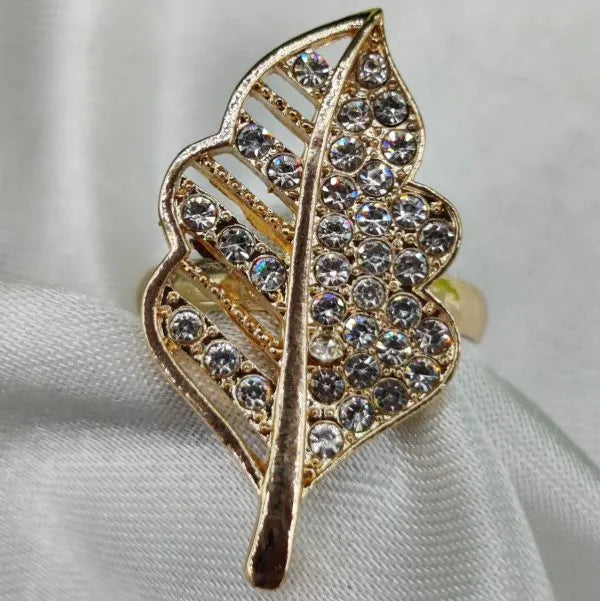 1 Piece Imported Elegant Crystal-studded Leaf Ring