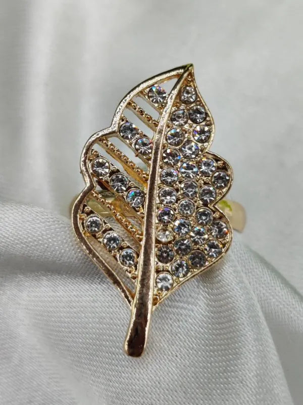 1 Piece Imported Elegant Crystal-studded Leaf Ring