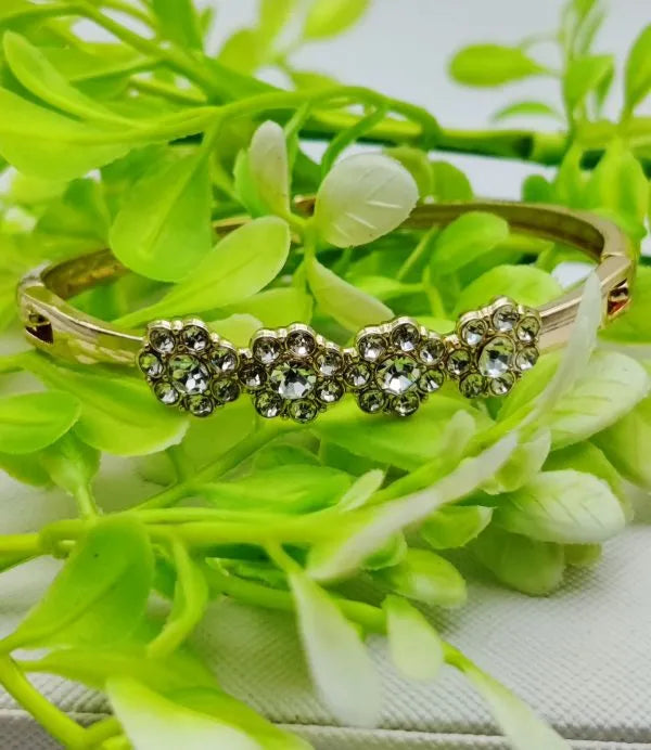 Sparkling Floral Adjustable Bracelet